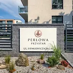 Apartament Zlota Perla Z Parkingiem 16 E Perlowa Przystan - Holiday City